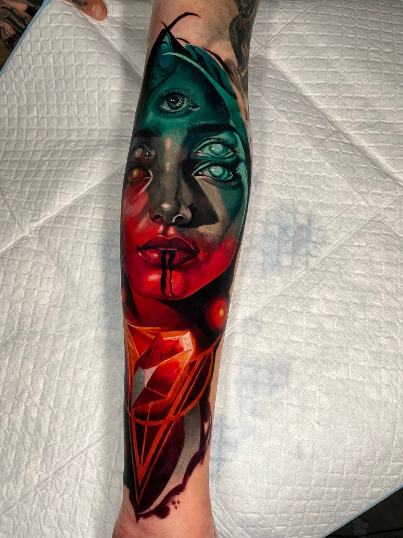 Tatuaje realizado por Eric Olguín — pieza 5